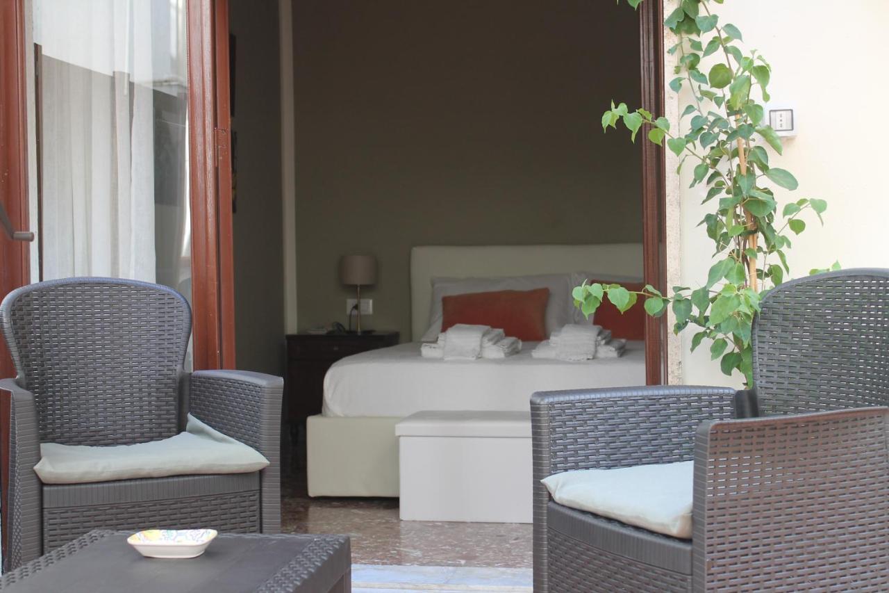 Casa Hari Bed & Breakfast Салерно Екстериор снимка